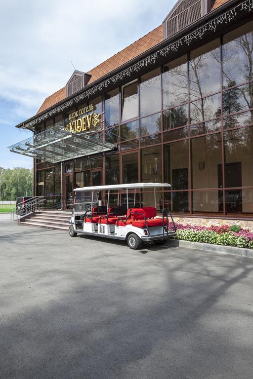 Park-Hotel Kidev Chubynske ภายนอก รูปภาพ